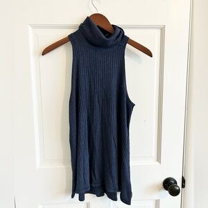 We The Free Blue turtleneck sleeveless top size SM